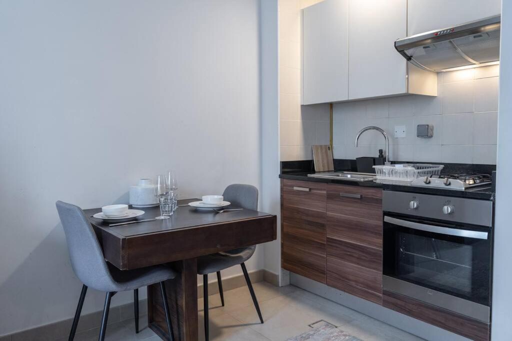 Cozy Studio In Sparkle Tower Jbr By Suiteable Dubai Eksteriør billede