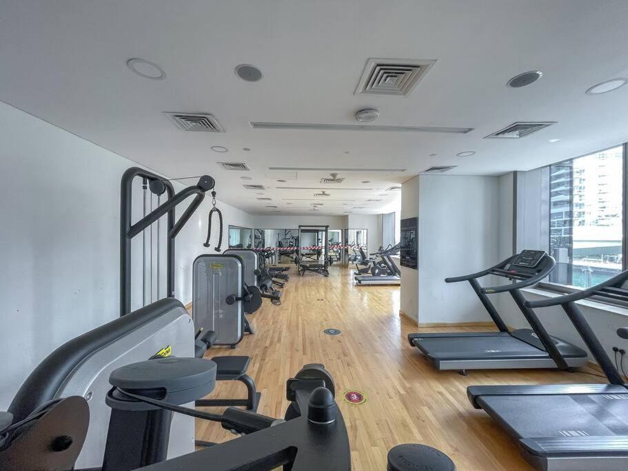 Cozy Studio In Sparkle Tower Jbr By Suiteable Dubai Eksteriør billede